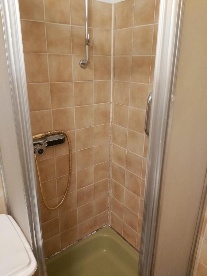 1 Zimmerwohnung Mit Kueche, Balkon Und Badezimmer In Duesseldorf Apartmen Экстерьер фото